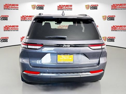 Used 2025 Jeep Grand Cherokee Laredo X AWD/4WD image 15