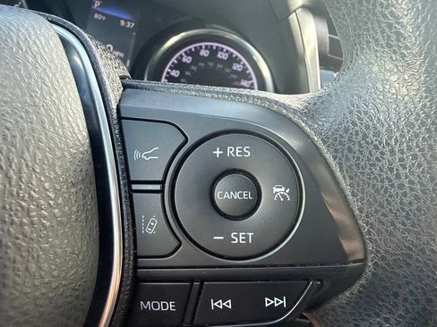 Used 2019 Toyota Camry LE FWD image 18