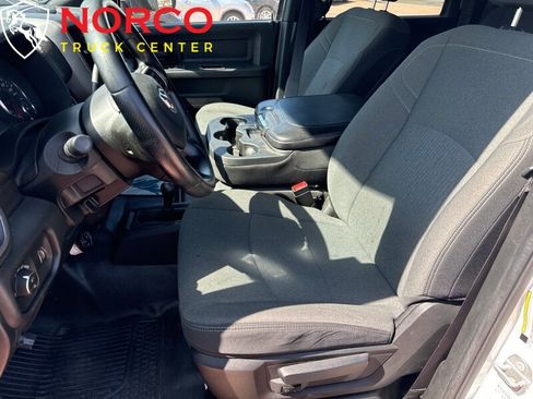 Used 2022 RAM 3500 Tradesman w/ Chrome Appearance Group image 17