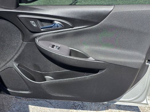 Used 2019 Chevrolet Malibu LS FWD image 25