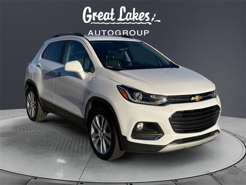 Used 2020 Chevrolet Trax Premier w/ LPO, Cargo Package image 7
