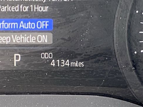 Used 2025 Toyota Sienna XLE image 13