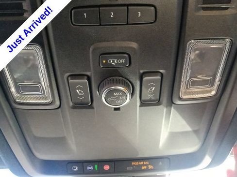 Used 2024 Chevrolet Suburban Premier RWD image 25