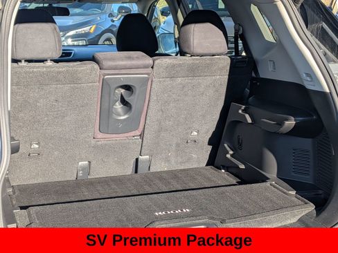 Used 2016 Nissan Rogue SV w/ SV Premium Package image 9
