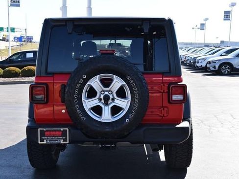 Used 2018 Jeep Wrangler Unlimited Sport S image 6