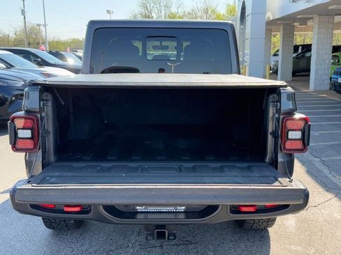 Used 2021 Jeep Gladiator Rubicon AWD/4WD image 5