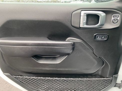 Used 2022 Jeep Gladiator Rubicon w/ LED Lighting Group image 29