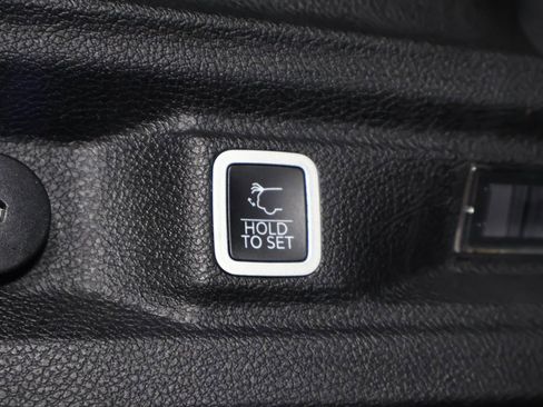 Used 2023 Jeep Grand Cherokee L Overland w/ Luxury Tech Group IV image 25