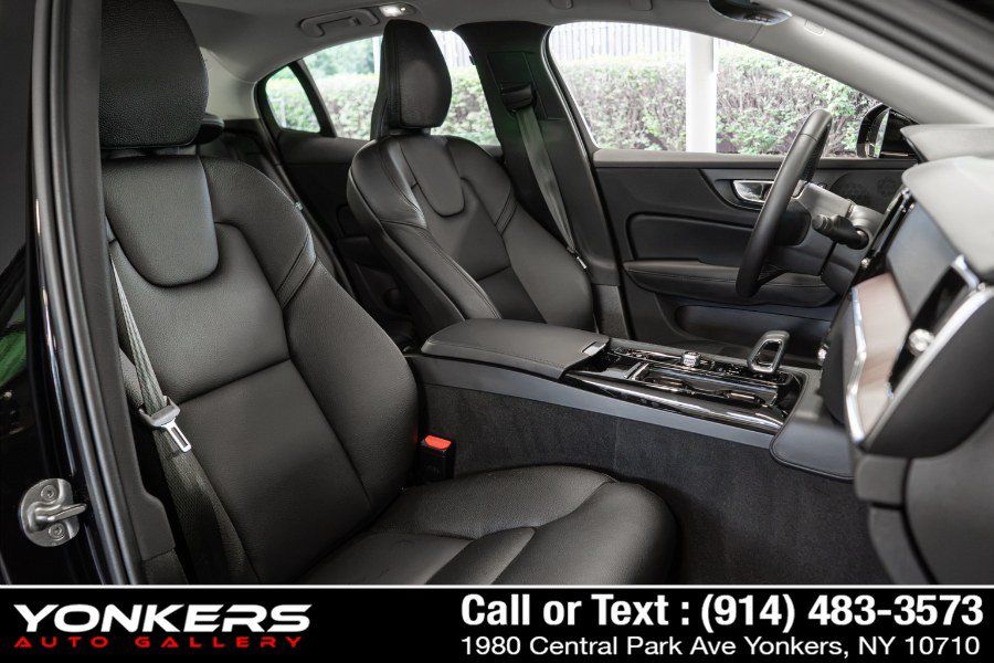 Used 2025 Volvo S60 T8 Plus AWD/4WD image 25