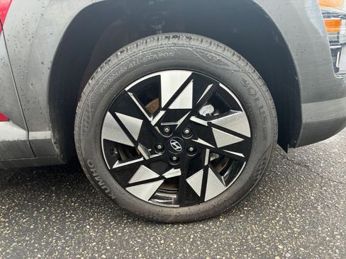 Used 2025 Hyundai Kona SEL image 30