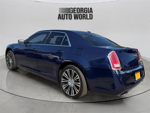Used 2014 Chrysler 300 RWD image 11