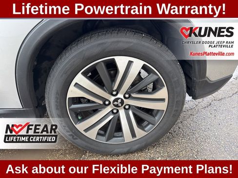 Used 2022 Mitsubishi Outlander Sport SE FWD image 16