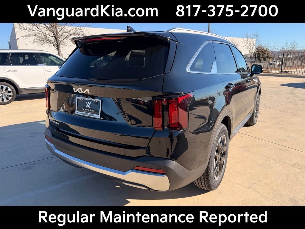 Certified 2026 Kia Sorento S w/ S Panoramic Sunroof Package FWD image 4