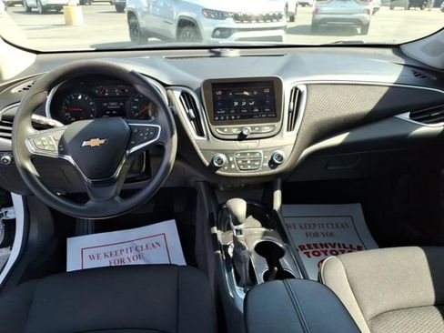 Used 2025 Chevrolet Malibu LT image 10