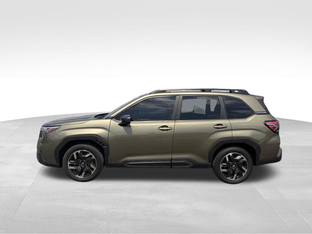 Used 2025 Subaru Forester Limited AWD/4WD image 14