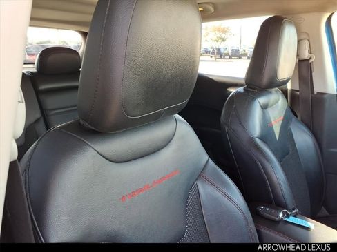 Used 2018 Jeep Compass Trailhawk w/ Navigation Group image 18