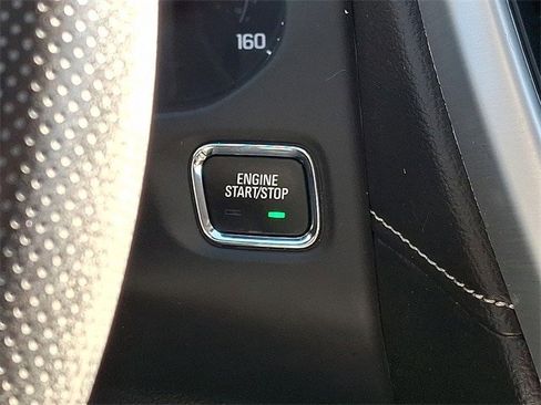 Used 2023 GMC Acadia SLE w/ Driver Convenience Package image 23