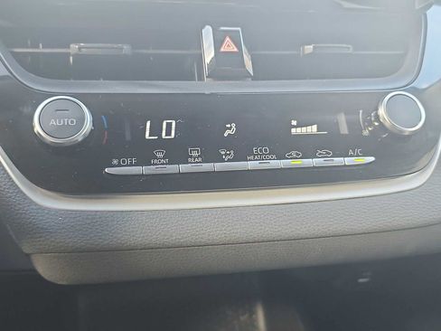 Used 2023 Toyota Corolla LE image 19