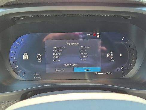 Used 2026 Volvo XC40 B5 Plus AWD/4WD image 26