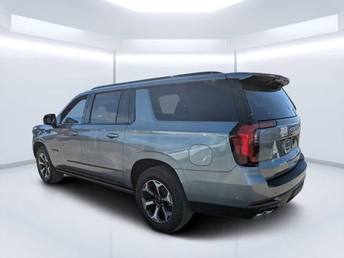 New 2026 GMC Yukon XL AT4 Ultimate w/ LPO, Illumination Package AWD/4WD image 5