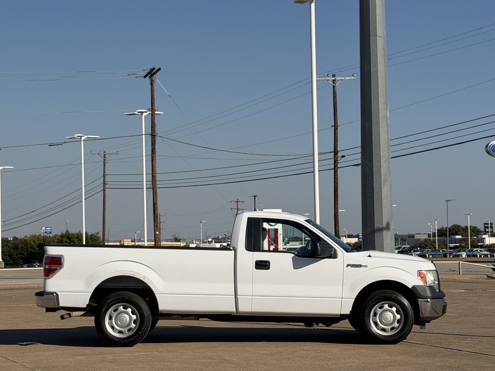 Used 2014 Ford F150 XL w/ Equipment Group 101A Mid RWD image 3