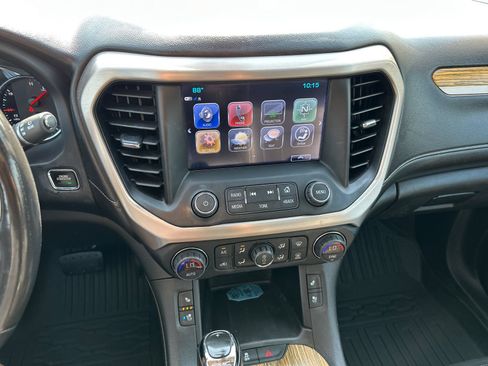 Used 2019 GMC Acadia Denali w/ Technology Package AWD/4WD image 25