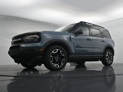 Used 2022 Ford Bronco Sport Outer Banks w/ Tech Package AWD/4WD image 20
