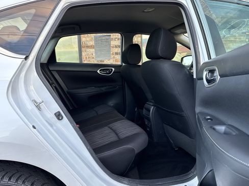 Used 2019 Nissan Sentra SV image 12