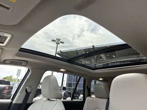 Used 2025 Toyota Grand Highlander AWD image 24
