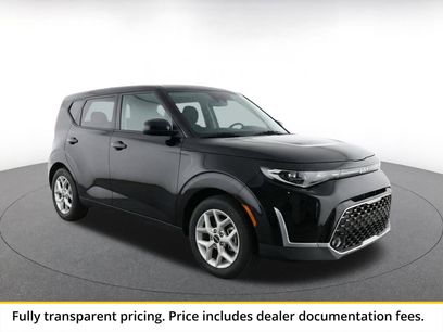 Used 2025 Kia Soul LX w/ LX Technology Package