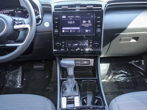 Used 2024 Hyundai Santa Cruz SEL image 13