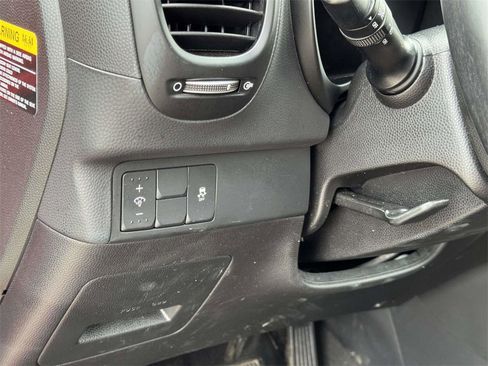 Used 2017 Kia Soul + w/ Designer's Package image 10