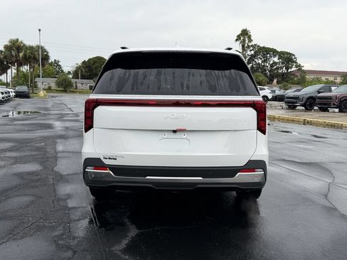 New 2026 Kia Carnival SX FWD image 5