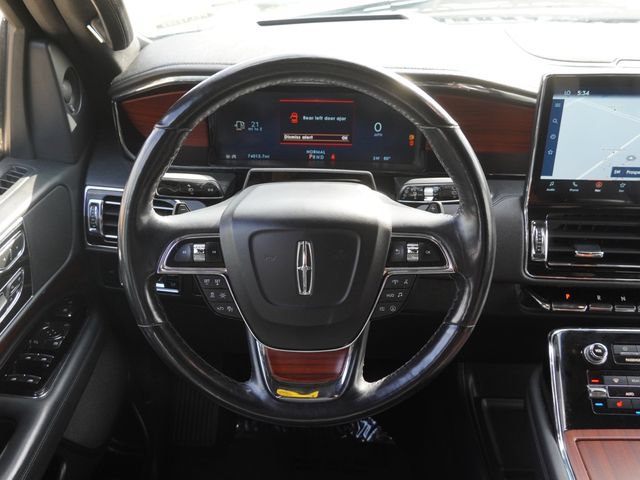 Used 2023 Lincoln Navigator Reserve AWD/4WD image 18