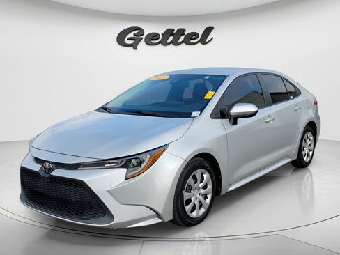 Used 2021 Toyota Corolla LE image 1