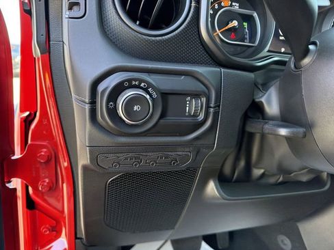 Used 2025 Jeep Wrangler Unlimited Rubicon 392 AWD/4WD image 17