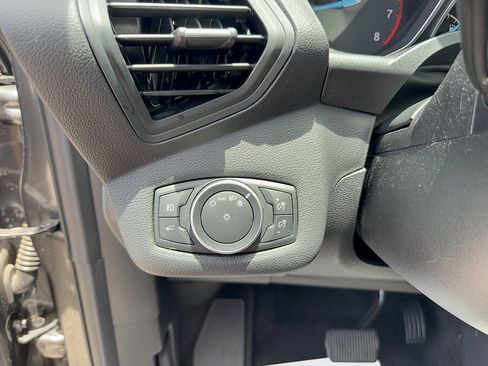 Used 2018 Ford Escape SE w/ SE Sync 3 Package FWD image 27