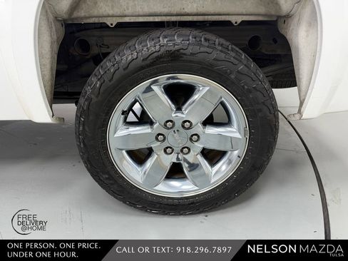 Used 2013 GMC Sierra 1500 SLT w/ Skid Plate Package AWD/4WD image 12