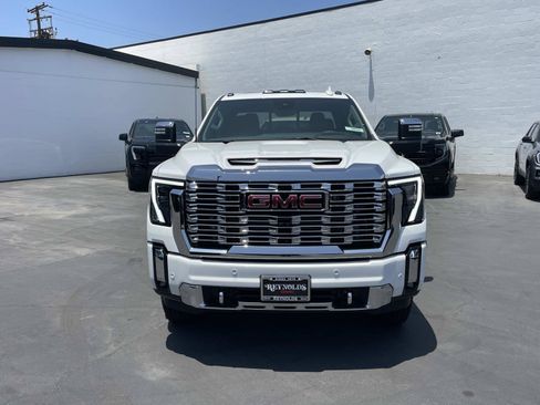 New 2026 GMC Sierra 3500 Denali w/ Technology Package AWD/4WD image 2