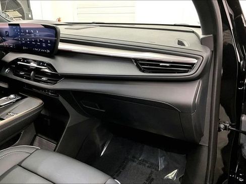 Used 2025 Buick Enclave Avenir w/ Trailering Package, 5000 lbs. image 16