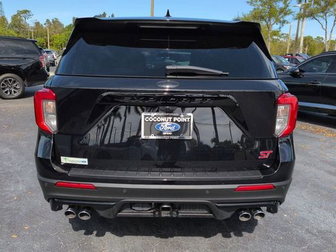 Used 2020 Ford Explorer ST w/ Premium Technology Package image 5