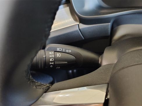 New 2026 Volvo XC40 B5 Ultra w/ Protection Package Premier image 14