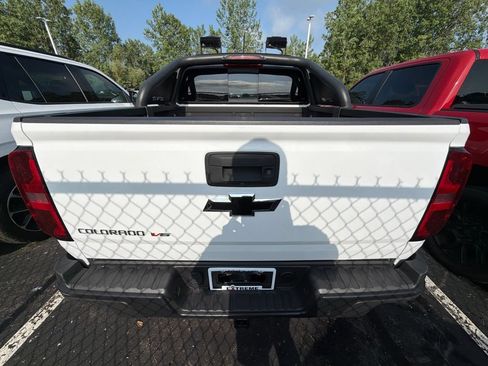 Used 2020 Chevrolet Colorado ZR2 w/ ZR2 Dusk Special Edition AWD/4WD image 7