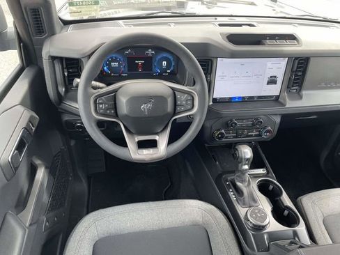 New 2025 Ford Bronco 4-Door AWD/4WD image 6