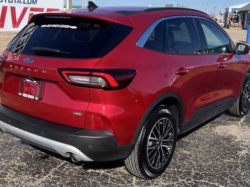 Used 2024 Ford Escape SE image 8