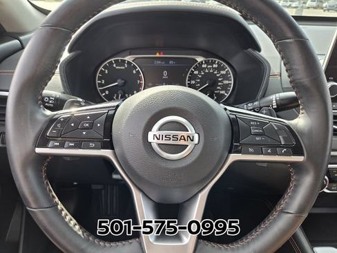 Used 2021 Nissan Altima 2.5 SR w/ SR Premium Package FWD image 28