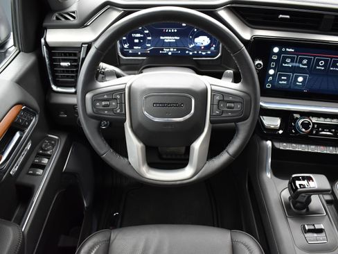 Used 2022 GMC Sierra 1500 Denali w/ Denali Reserve Package image 25