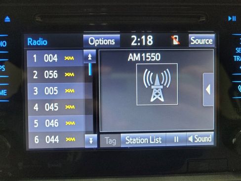 Used 2017 Toyota Sienna XLE w/ XLE Navigation Package AWD/4WD image 25