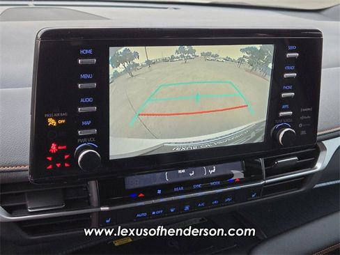 Used 2023 Toyota Sienna XSE image 24