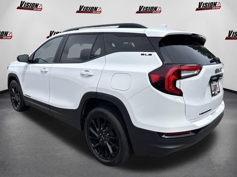 Used 2024 GMC Terrain SLE w/ Driver Convenience Package AWD/4WD image 8